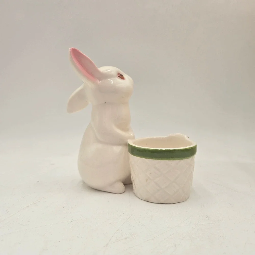 Avon vintage bunny
